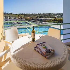 marine-breeze-apartment-albufeira.hotelaalgarve.com/